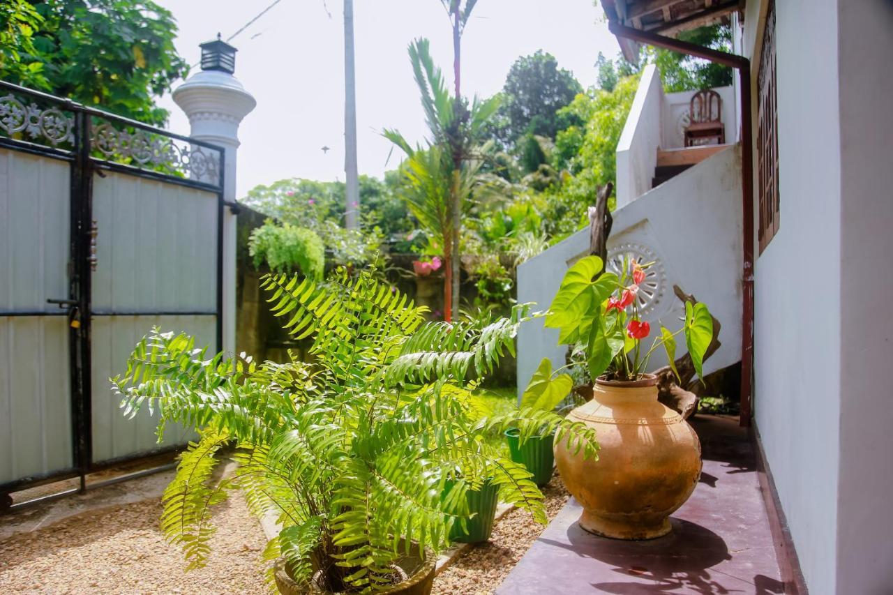 Ranjith Guest Hotel มิริสซา ภายนอก รูปภาพ