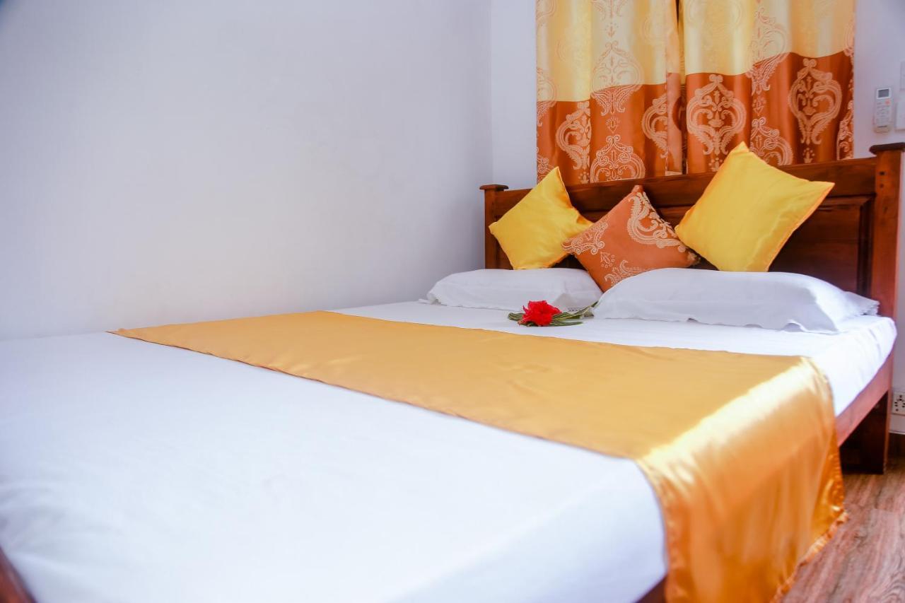 Ranjith Guest Hotel มิริสซา ภายนอก รูปภาพ