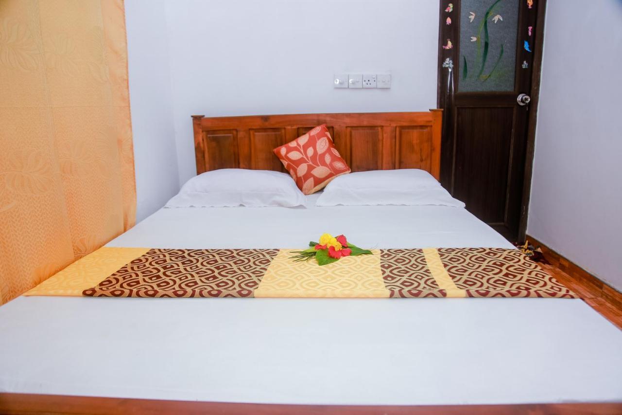 Ranjith Guest Hotel มิริสซา ภายนอก รูปภาพ