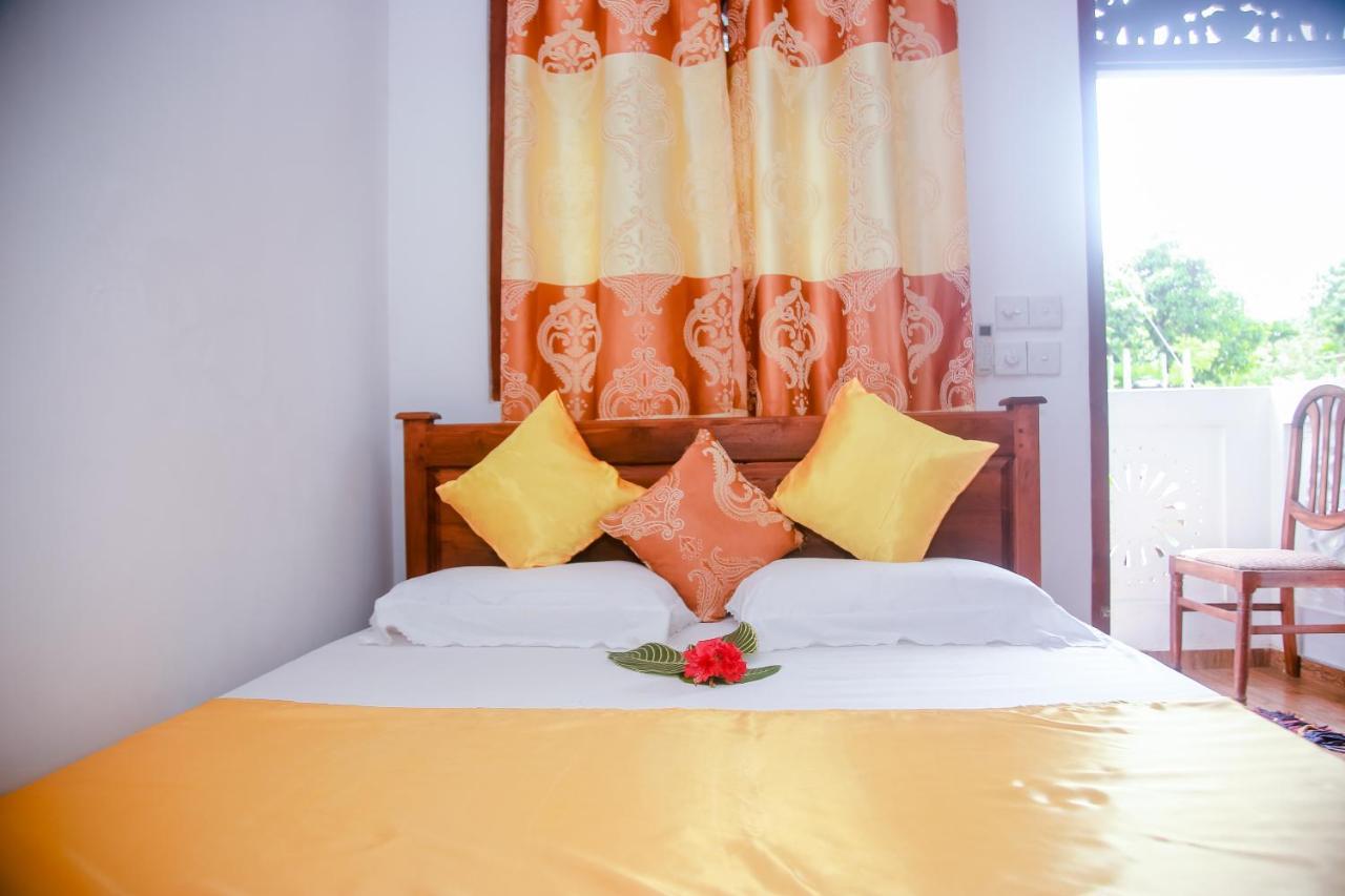 Ranjith Guest Hotel มิริสซา ภายนอก รูปภาพ