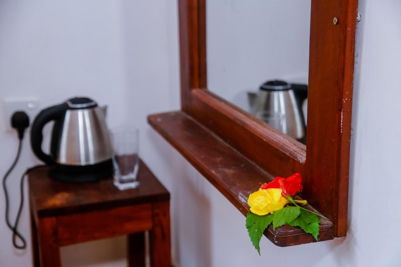 Ranjith Guest Hotel มิริสซา ภายนอก รูปภาพ