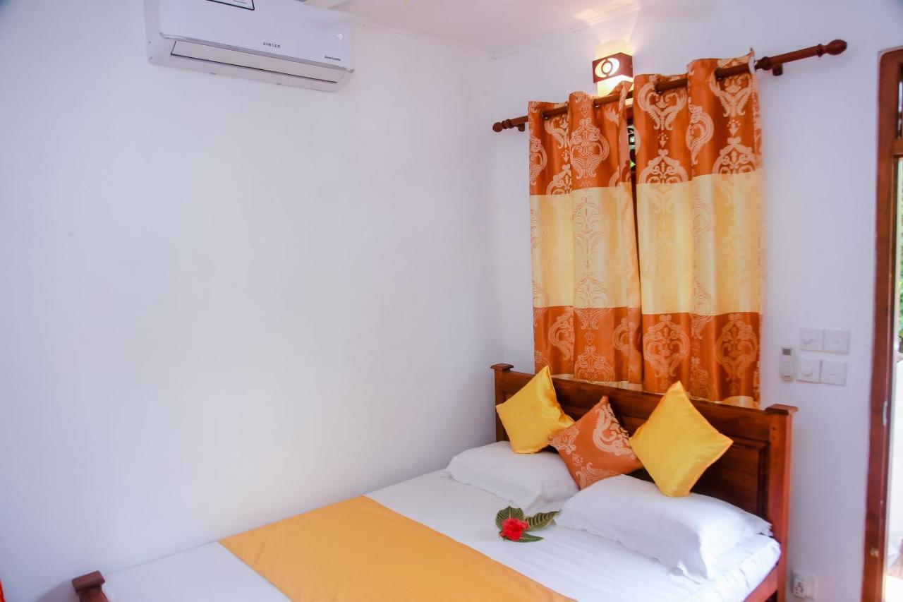 Ranjith Guest Hotel มิริสซา ภายนอก รูปภาพ